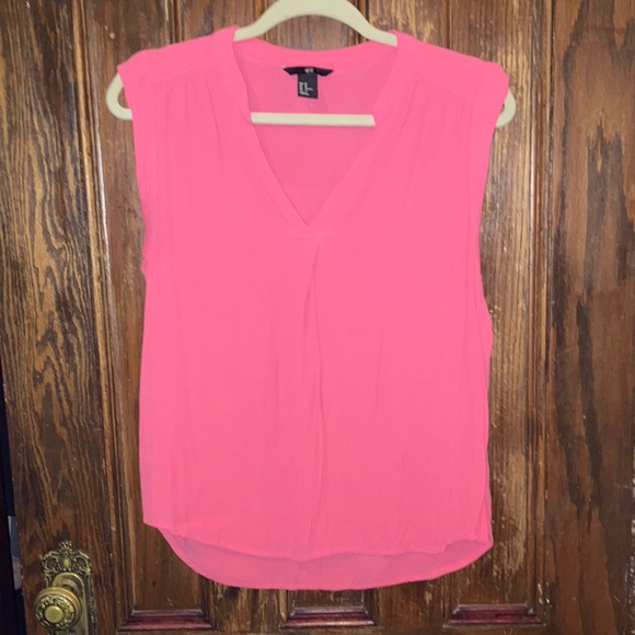 H&M Tops - ⭐️H&M Pink sleeveless blouse